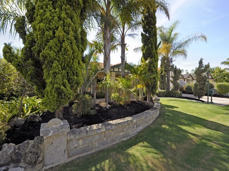 5 Turnbury Park Drive, Jandakot WA 6164