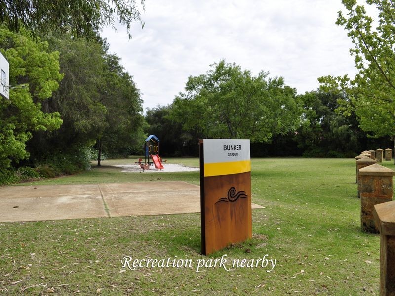 5 Turnbury Park Drive, Jandakot WA 6164