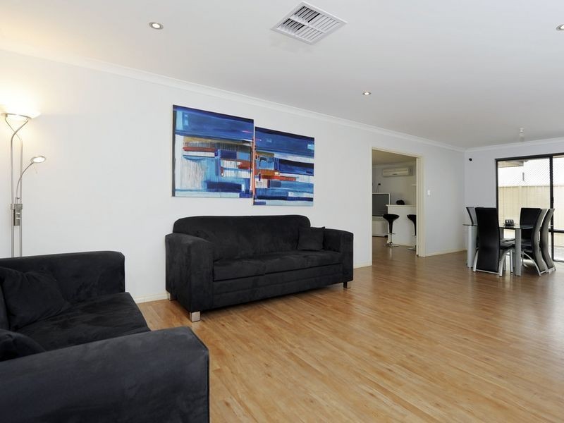 24 Koojarra Rise, South Lake WA 6164