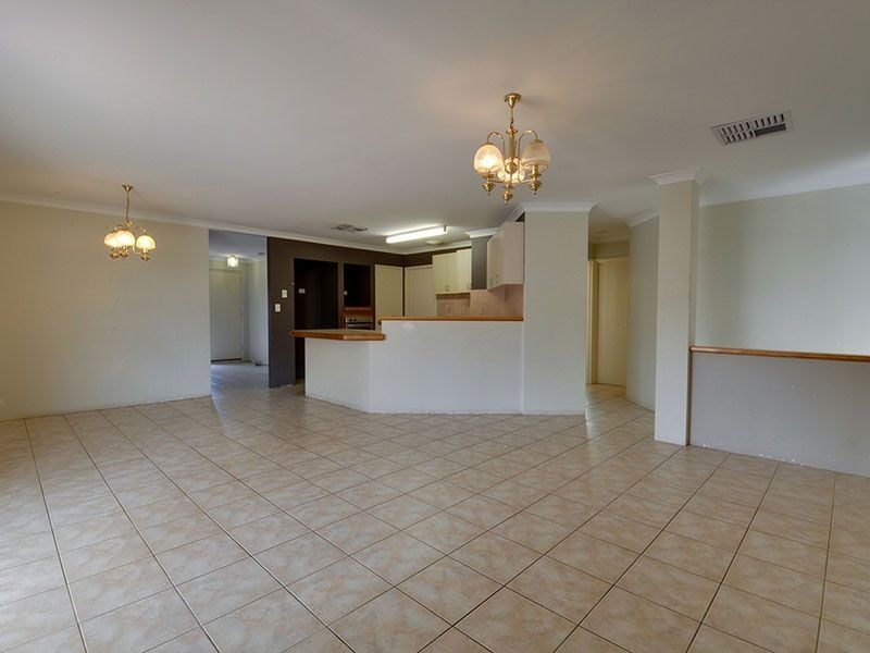 5 Ranunculus Court, Beeliar WA 6164