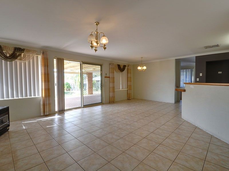 5 Ranunculus Court, Beeliar WA 6164