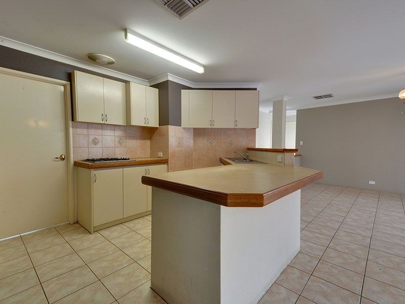 5 Ranunculus Court, Beeliar WA 6164