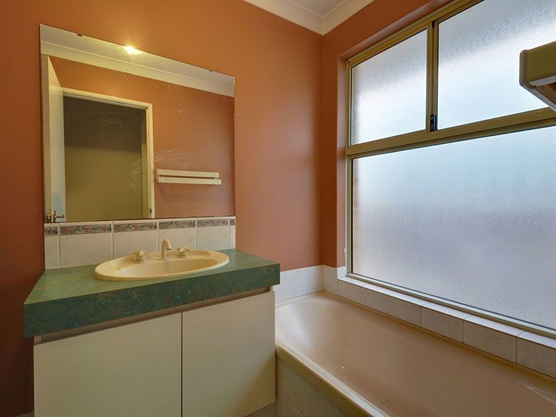 5 Ranunculus Court, Beeliar WA 6164