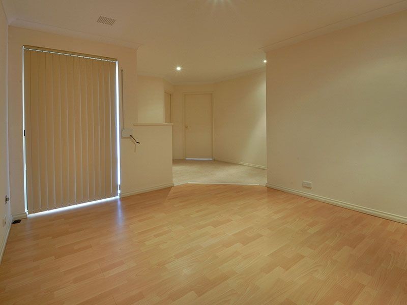 4/10 Rigby Avenue, Spearwood WA 6163