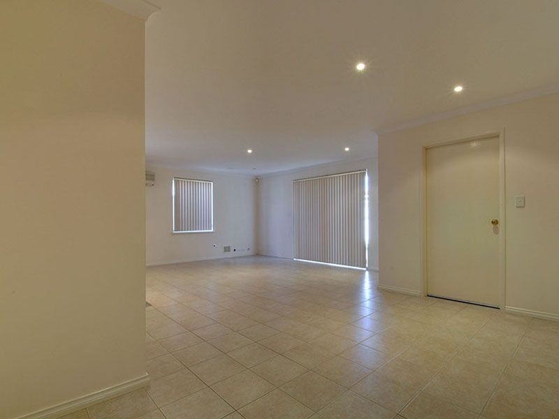 4/10 Rigby Avenue, Spearwood WA 6163