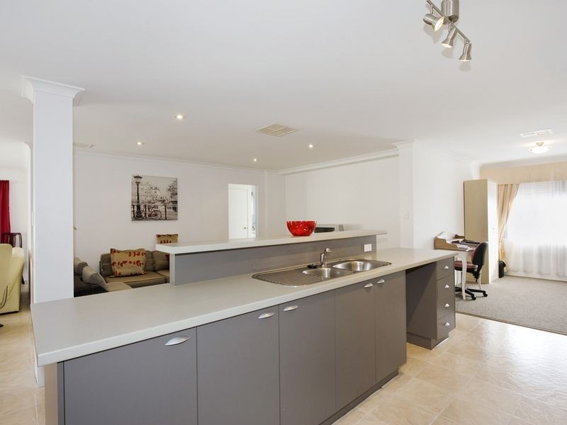 2 Sanctuary Drive, Bertram WA 6167