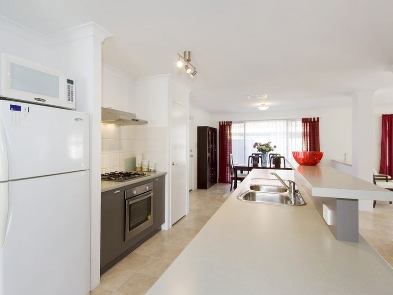 2 Sanctuary Drive, Bertram WA 6167