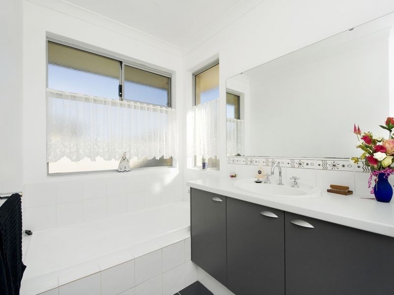 2 Sanctuary Drive, Bertram WA 6167