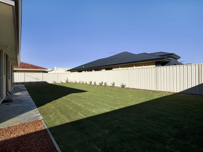 2 Sanctuary Drive, Bertram WA 6167