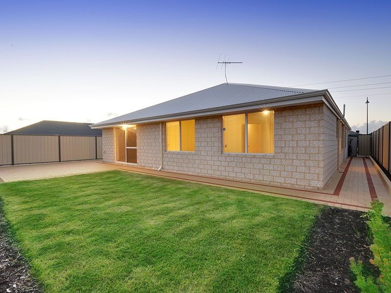 206 Gaebler Road, Aubin Grove WA 6164