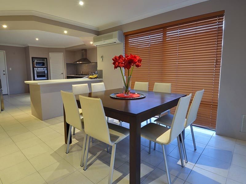 9 Leichardt Crossing, Hammond Park WA 6164