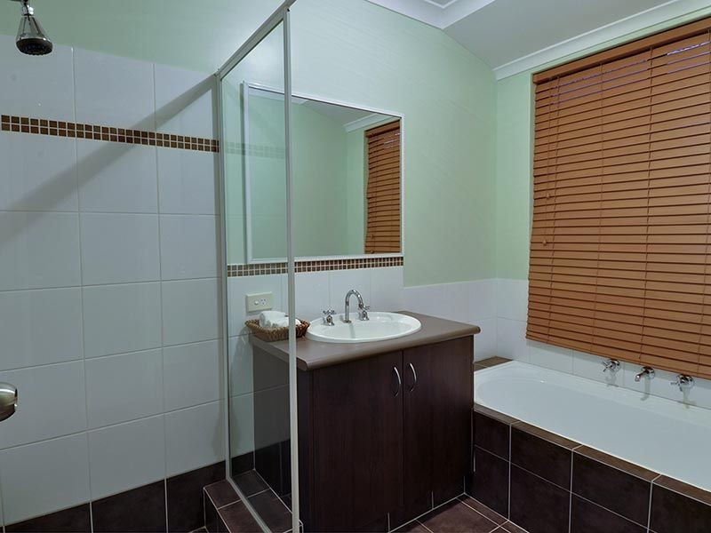 9 Leichardt Crossing, Hammond Park WA 6164