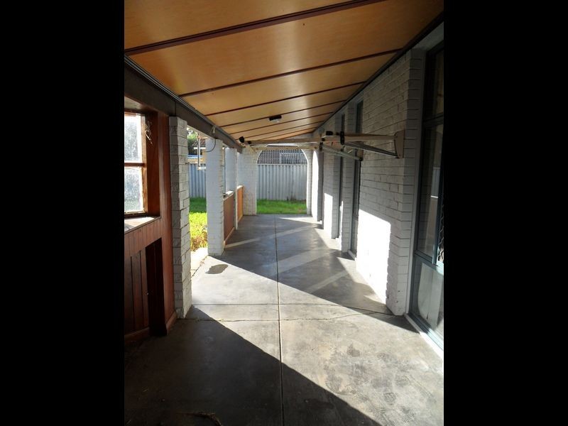 5 Leo Place, Rockingham WA 6168