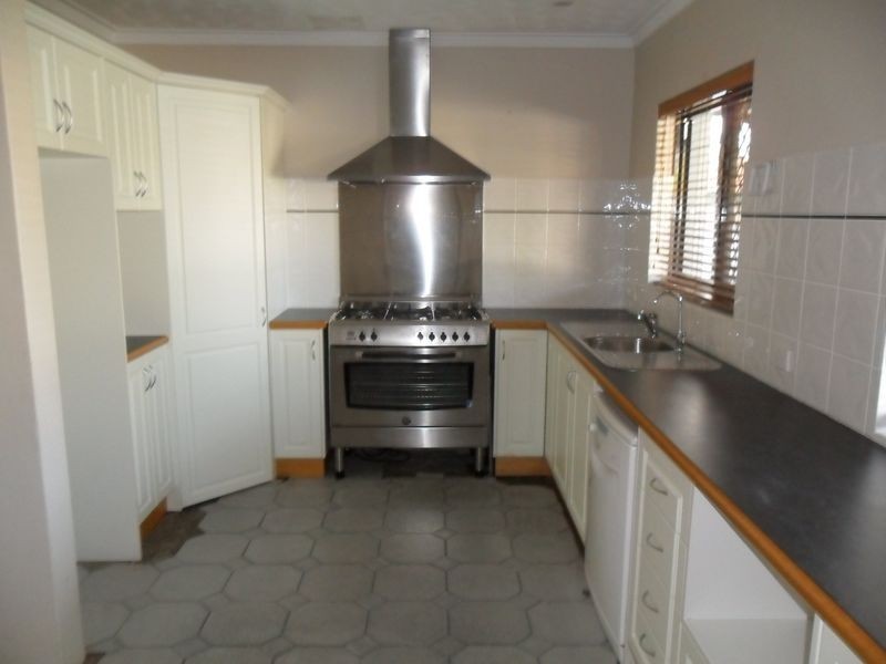 5 Leo Place, Rockingham WA 6168