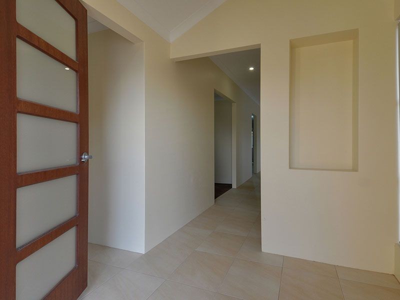 12 Cotswold Parade, Aubin Grove WA 6164