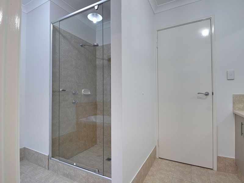 12 Cotswold Parade, Aubin Grove WA 6164
