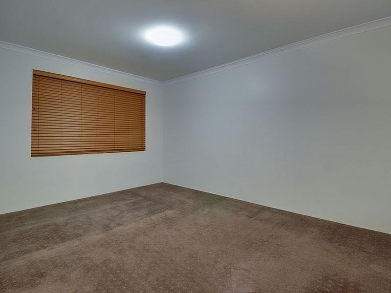 12 Cotswold Parade, Aubin Grove WA 6164