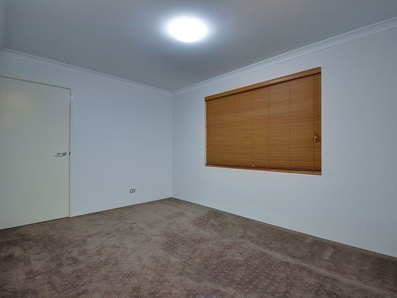 12 Cotswold Parade, Aubin Grove WA 6164