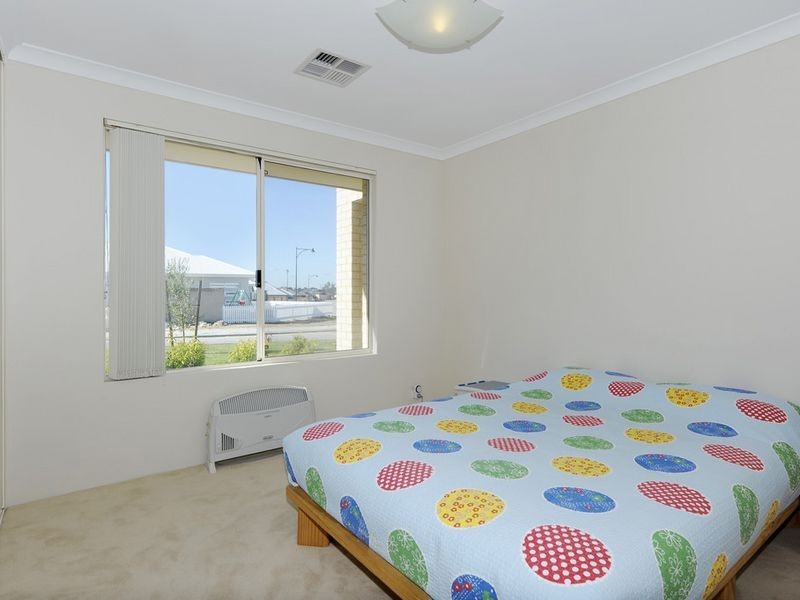 12 Aromatic Crescent, Atwell WA 6164