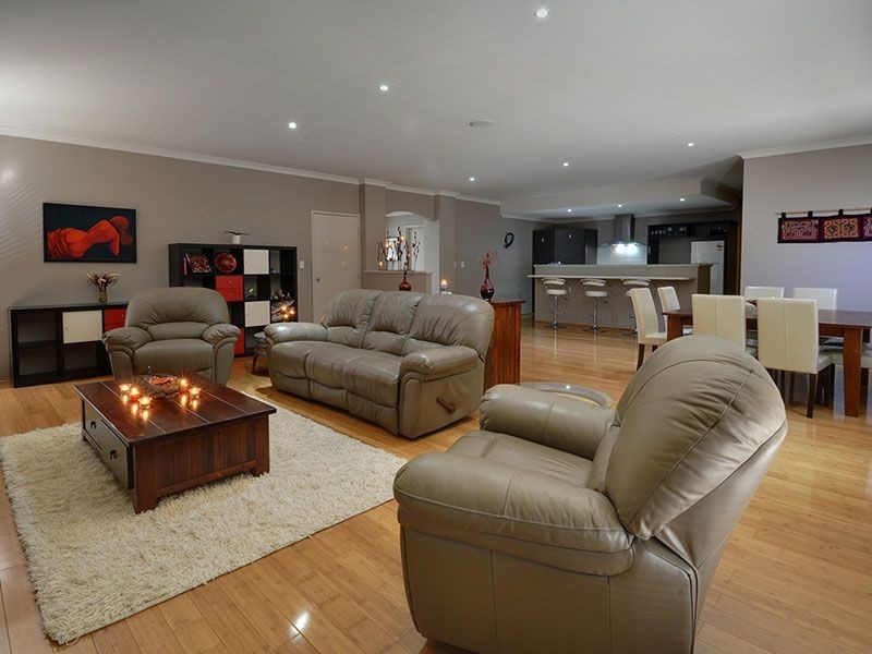 35 Baningan Avenue, Success WA 6164