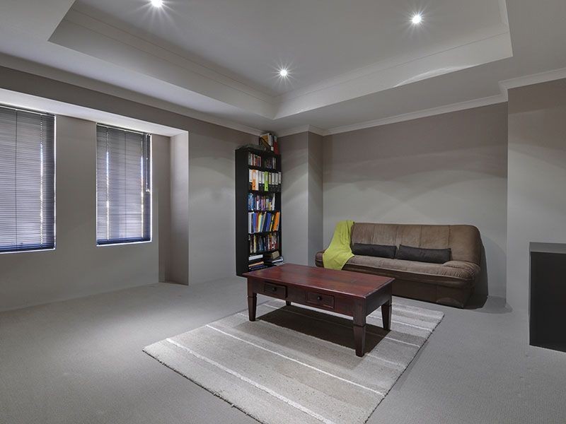 35 Baningan Avenue, Success WA 6164