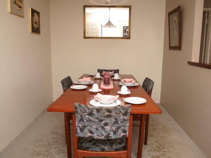 4 Carlhausen Close, Atwell WA 6164