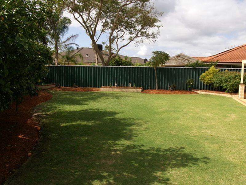 6 Calero Court, Atwell WA 6164