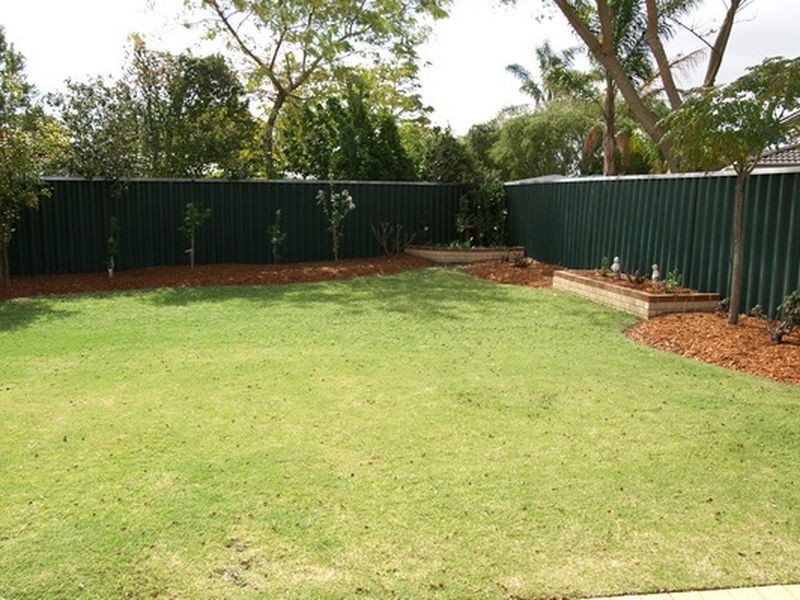 6 Calero Court, Atwell WA 6164