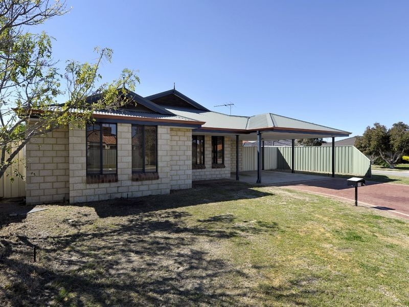 17 Reynardson Avenue, Atwell WA 6164