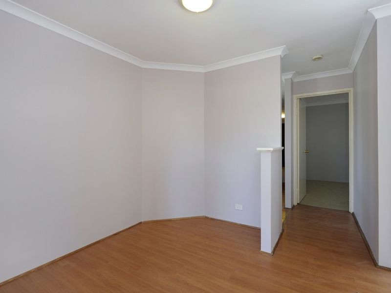 17 Reynardson Avenue, Atwell WA 6164