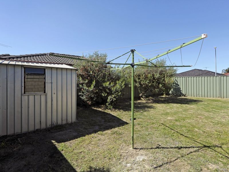 17 Reynardson Avenue, Atwell WA 6164