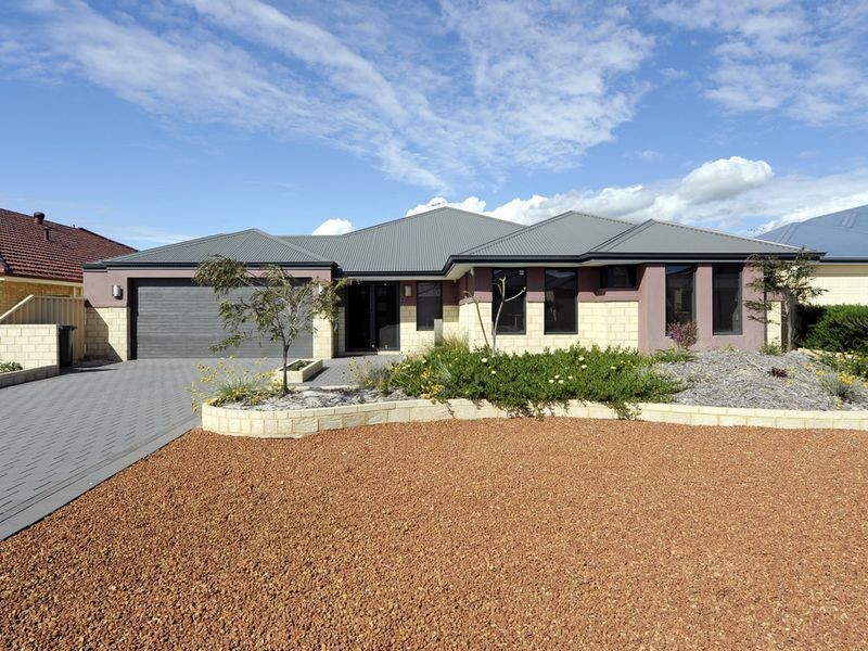 7 Lyon Road, Atwell WA 6164