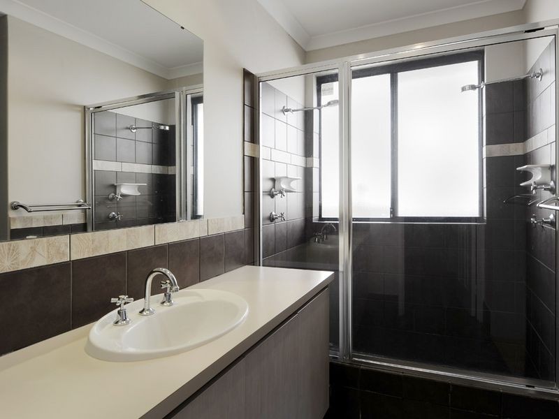 7 Lyon Road, Atwell WA 6164