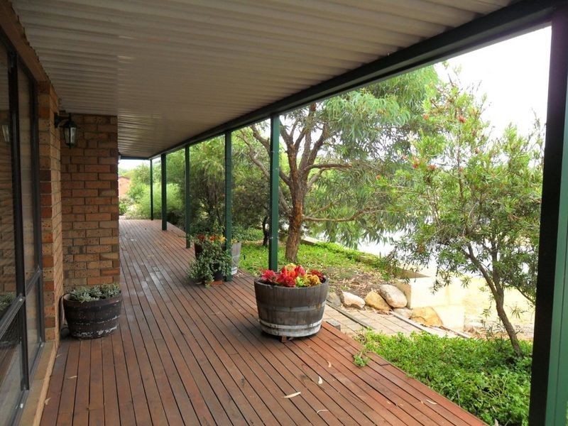 34 Pelican Ramble, Yangebup WA 6164