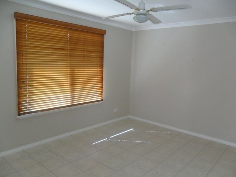 6 Richmond Entrance, Success WA 6164