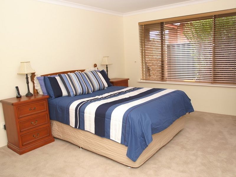 30 Veneta Circuit, Atwell WA 6164