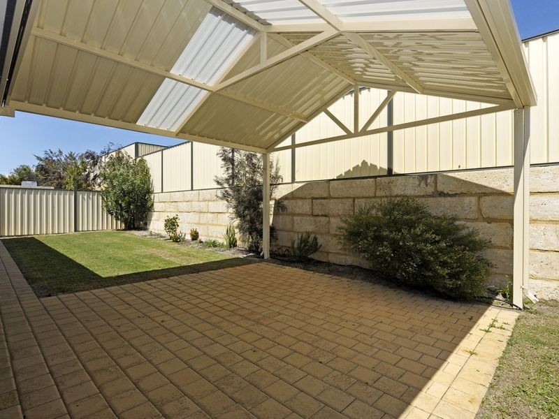 13 Plumwood Avenue, Hammond Park WA 6164
