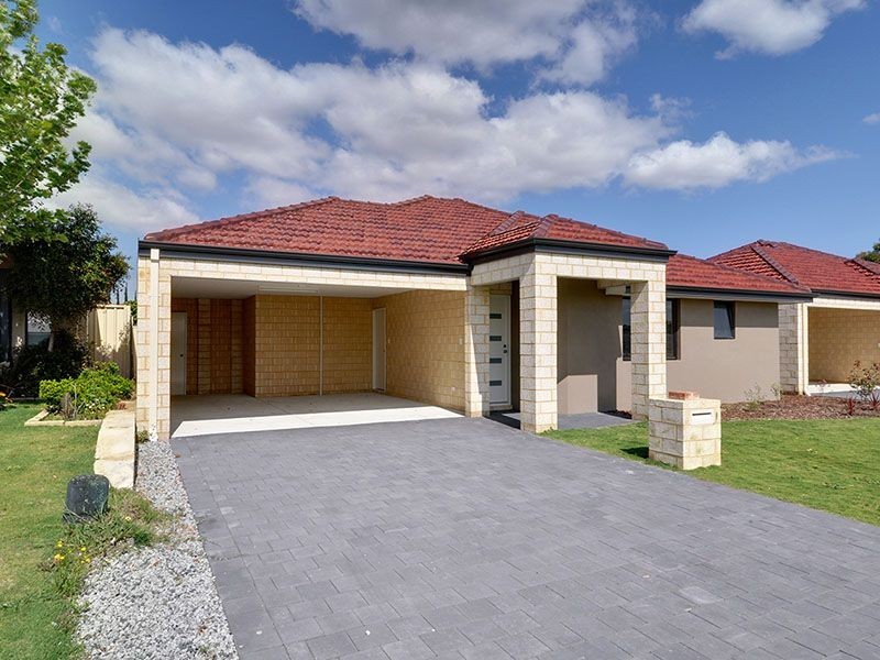 1/18 Cressida Parkway, Success WA 6164