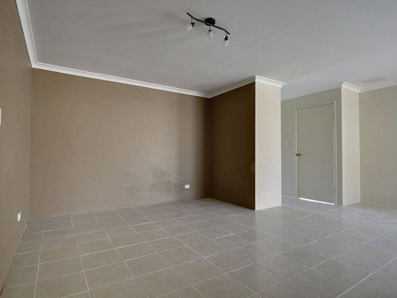 1/18 Cressida Parkway, Success WA 6164