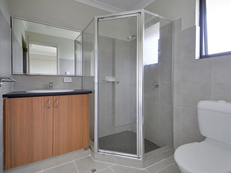 1/18 Cressida Parkway, Success WA 6164