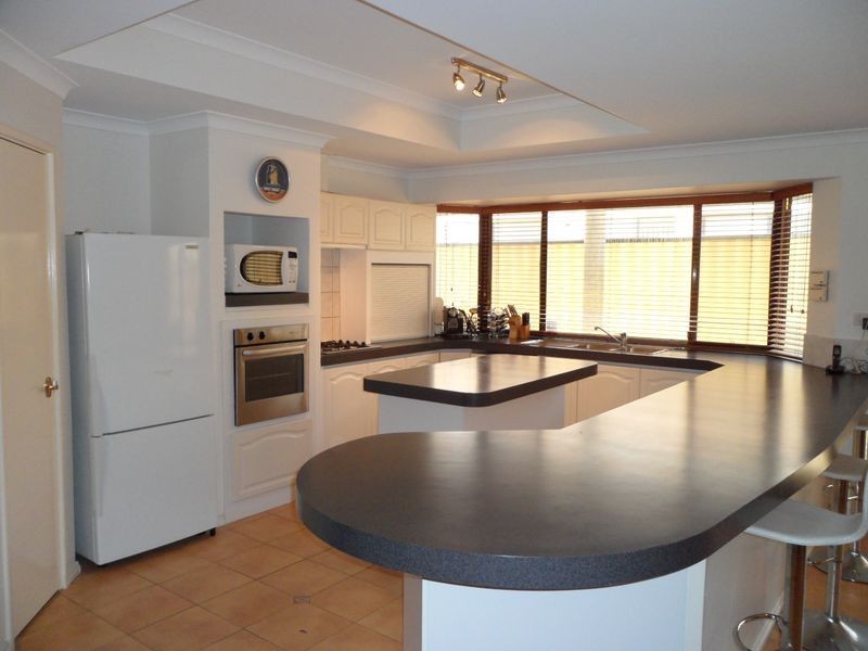 77 Congdon Avenue, Beeliar WA 6164