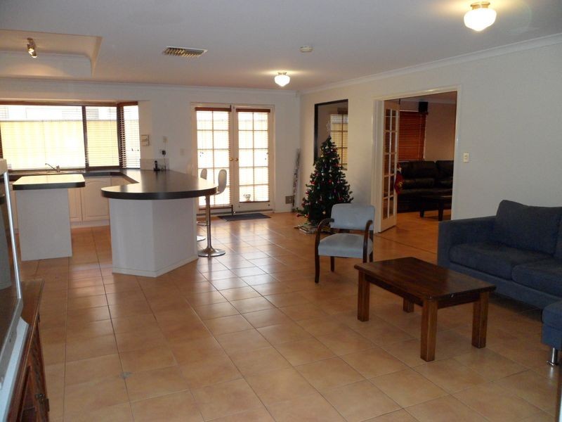 77 Congdon Avenue, Beeliar WA 6164