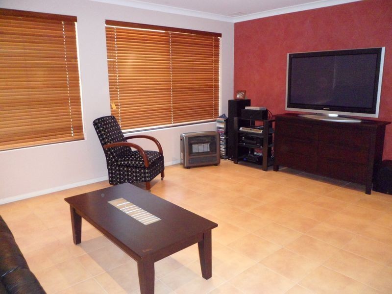 77 Congdon Avenue, Beeliar WA 6164