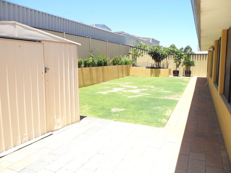 77 Congdon Avenue, Beeliar WA 6164