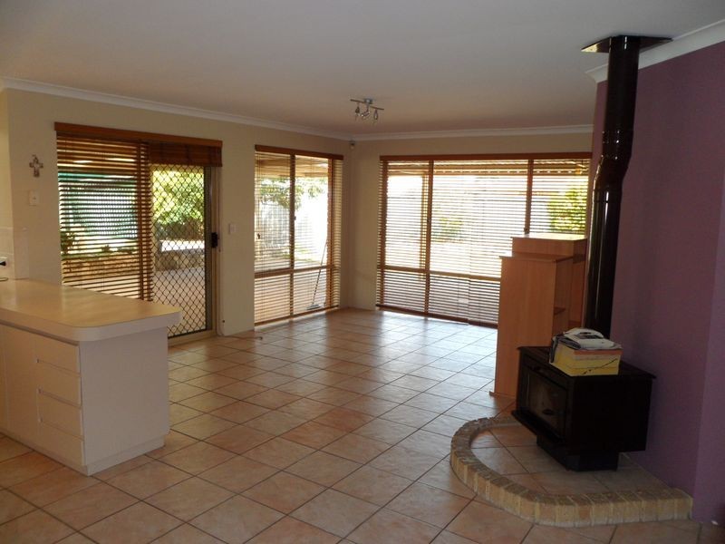56 Molloy Circuit, Atwell WA 6164