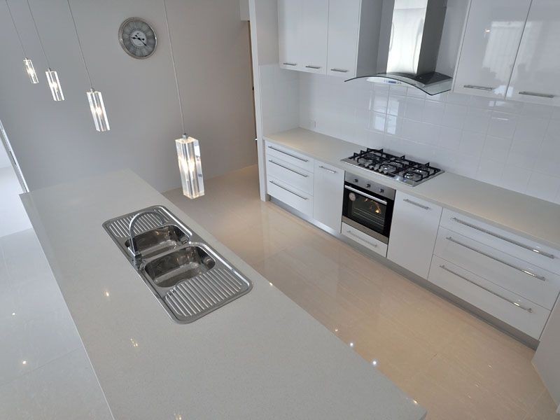 10 Crossville Way, Success WA 6164