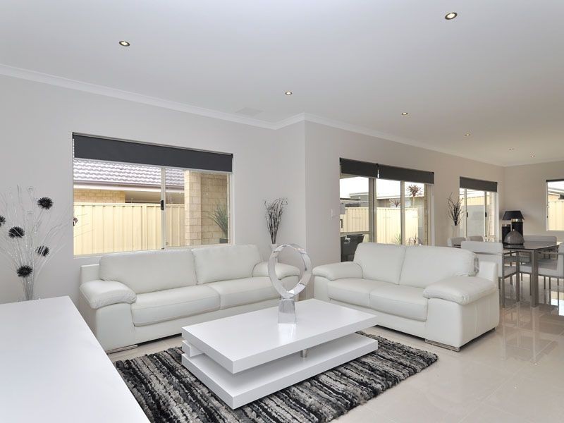 10 Crossville Way, Success WA 6164