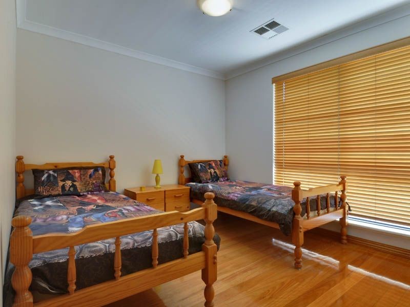 11 Belladonna Drive, Yangebup WA 6164