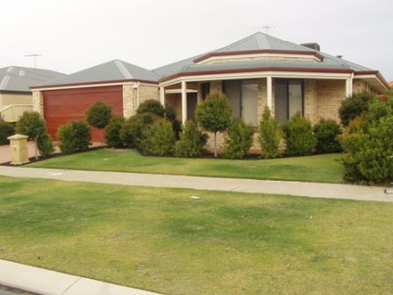 39 Jackadder Avenue, Hammond Park WA 6164