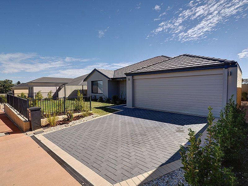 346 Lyon Road, Aubin Grove WA 6164